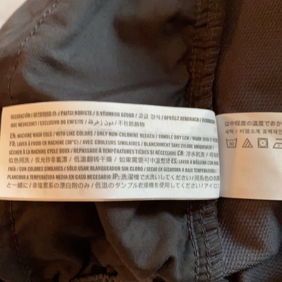 NWT Abercrombie & Fitch gray high rise wind pant joggers - Picture 15 of 15